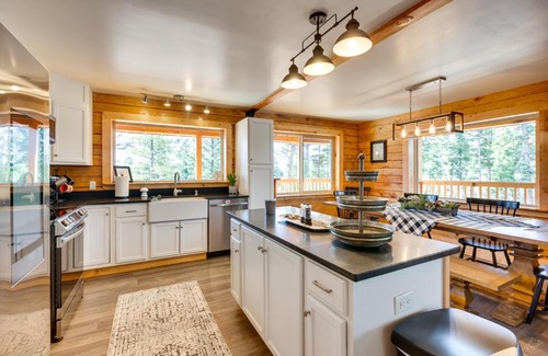 Angel Fire House | Wraparound Porch and Forest Views Angel Fire Cabin