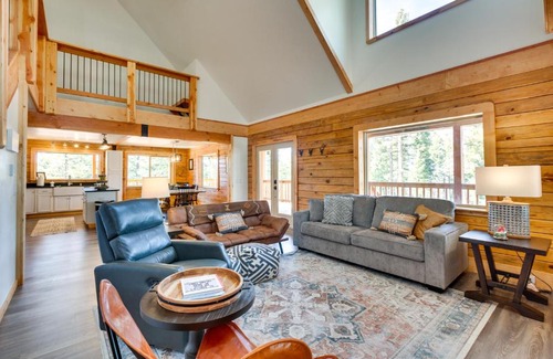 Angel Fire House | Wraparound Porch and Forest Views Angel Fire Cabin