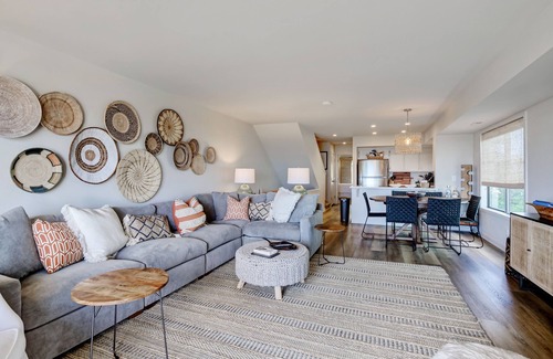 South End House | Wright By The Sea –Relax and enjoy the beach at this comfy oceanfront condo