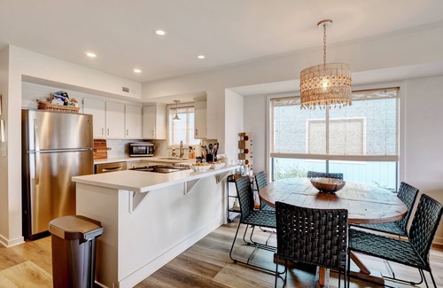 South End House | Wright By The Sea –Relax and enjoy the beach at this comfy oceanfront condo