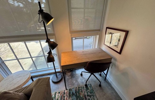 Historic District - North Apartment | Wright Square Condo