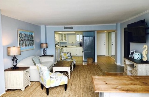 Wrightsville Beach Condo | Wrightsville Beach Oceanfront Penthouse - Station One - pool, tennis, beach
