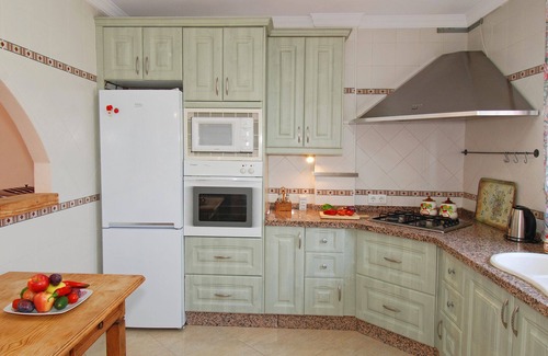 Comares House | Wunderschönes Haus, 8 Pers, BBQ, Jacuzzi inklusive, mit herrlicher Aussicht !
