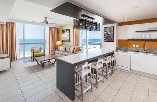 Clearwater Beach Resort | Wyndham Clearwater Lux Oceanfront Condo with onsite Spa & amenities