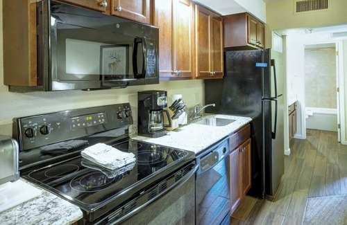 Historic Downtown Durango Condo | Wyndham Durango | 1BR/1BA King Suite w/Balcony