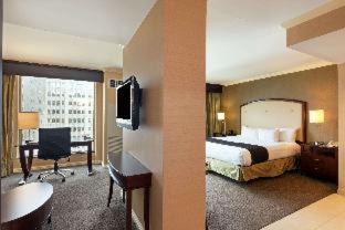 Downtown Pittsburgh Hotel | Wyndham Grand Pittsburgh