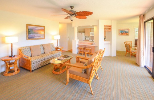 Hanamaulu Resort | Wyndham Kauai Beach Villas Resort 2 Bedroom Unit Sleeps 6