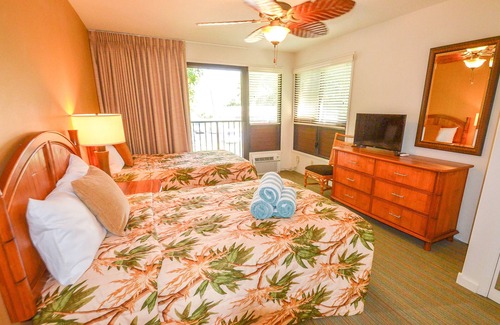 Hanamaulu Resort | Wyndham Kauai Beach Villas Resort 2 Bedroom Unit Sleeps 6