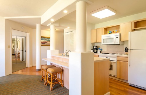 Hanamaulu Resort | Wyndham Kauai Beach Villas: 1-Bedroom Suite At Beachfront Resort