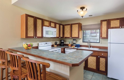 Historic Kailua Village Condo | Wyndham Kona Hawaiian | 3 2BR King Bed Suites
