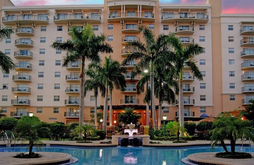 Survey Creek Condo | Wyndham Palm-Aire 2br-Pool, Mini Golf, & Beach Shuttle!