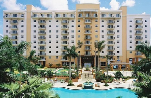 Survey Creek Condo | Wyndham Palm-Aire Resort 4 Bedroom Condo with Family-Friendly Amenities