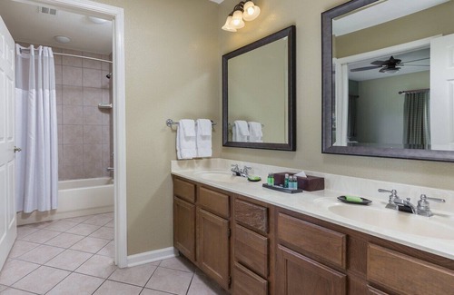 Sevierville Resort | Wyndham Smoky Mountains 2 Bedroom Unit Sleeps 8