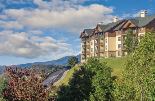 Sevierville Condo | Wyndham Smoky Mountains|3BR/2BA King Balcony Suite