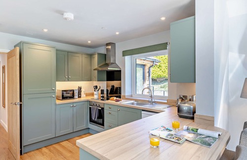 Llangollen House | Y Bwthyn Y Berwyn - Two Bedroom House, Sleeps 4