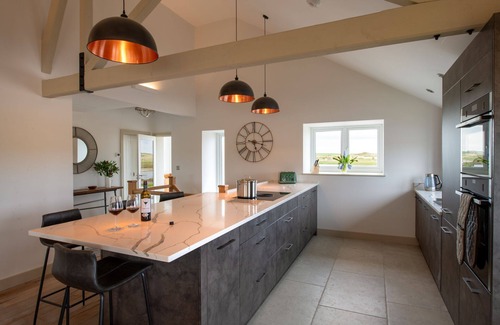 Malltraeth House | Y Cei: 4‑Bed Beach House Sleeping 8 in Aberffraw | Managed by Anglesey Holiday Lettings