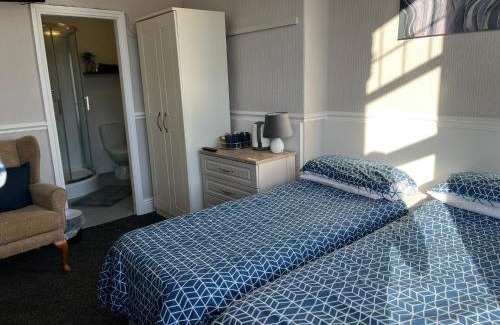 Bangor Bed & Breakfast | Y Garth Guesthouse