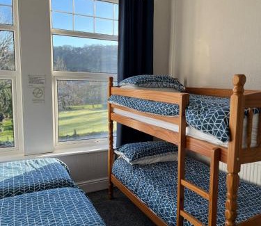 Bangor Bed & Breakfast | Y Garth Guesthouse