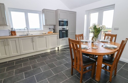 Moelfre Cottage | Y GORLAN, family friendly, luxury holiday cottage in Moelfre