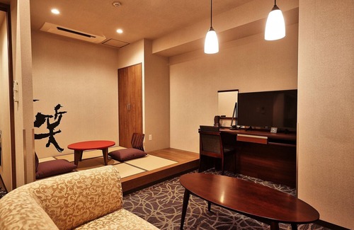 Naha Hotel | Y'sinn Naha Orokuekimae