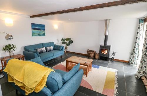 Criccieth House | Y Stabal