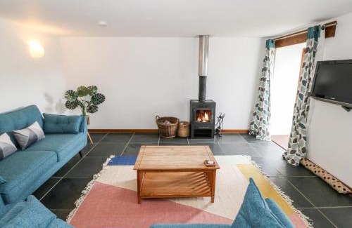 Criccieth House | Y Stabal