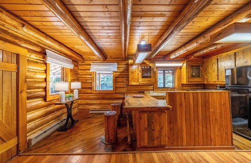 Troy Cabin | Yaak Riverfront Cabin -nHunting, Fishing & Family Get Away!