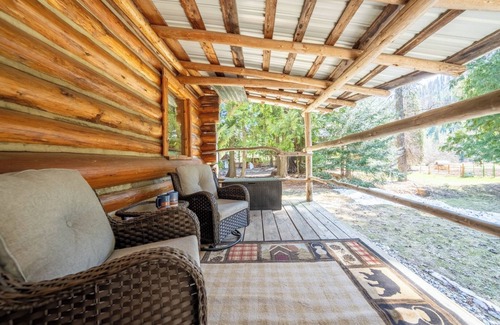 Troy Cabin | Yaak Riverfront Cabin -nHunting, Fishing & Family Get Away!