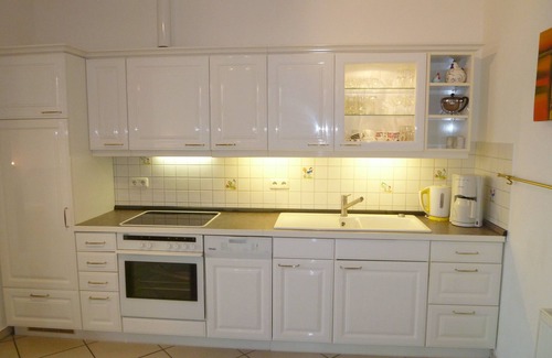 Karlshagen Apartment | Yacht harbor idyll, single balcony directly on the water, 2 bedrooms - Holiday apartment