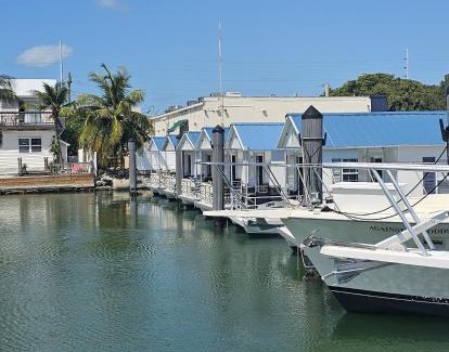 Marathon Hotel | Yacht Haven