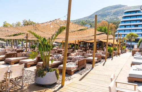 Vlore Hotel | Yacht Hotel