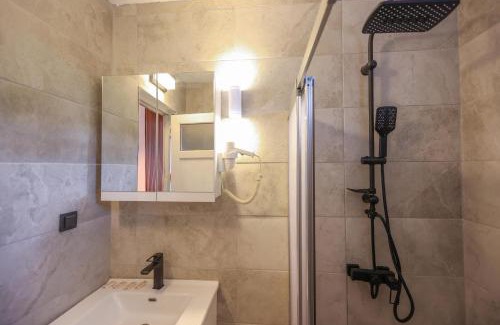 Yaliciftlik Hotel | Yalıyanı Pansiyon