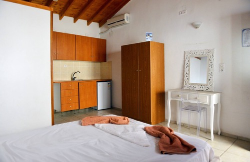 Achladies House | Yalis Studios