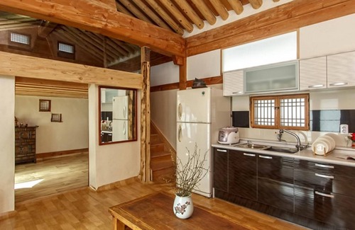 Seojong House | Yangpyeong Cheonnyeoncho Hanok Pension