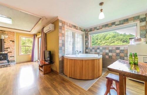 Seojong Apartment | Yangpyung Lavin Pension