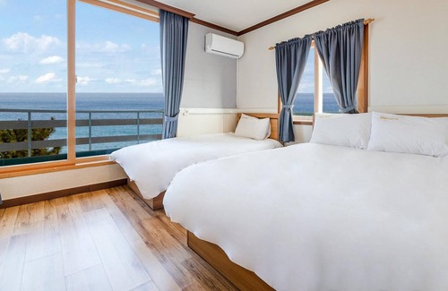 Sokcho House | Yangyang Eight