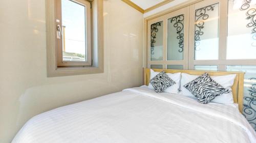 Sokcho House | Yangyang Haettuneonchangmoon Pension