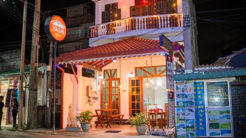 Kudapaduwa Hotel | Yash Rest Inn