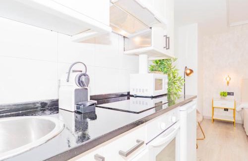 Maria Auxiliadora Apartment | YBH Alfonso XIII, 12