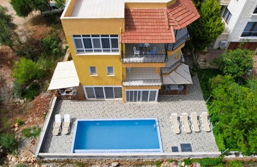 Demre Villa | Yellow Butterfly Dublex