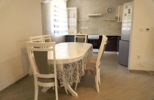 Podobovets House | Yellow House