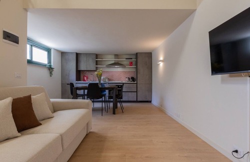 Cit Turin Apartment | Yellow Loft by Wonderful Italy