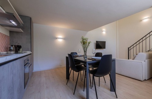 Cit Turin Apartment | Yellow Loft by Wonderful Italy