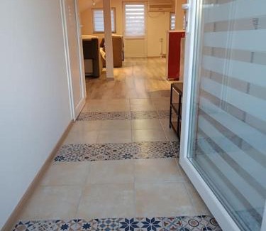 Novi Sad Apartment | Yellow Palace (FREE parking)