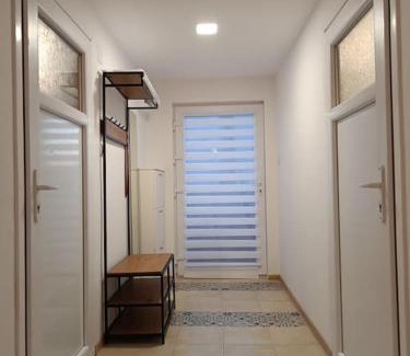 Novi Sad Apartment | Yellow Palace (FREE parking)
