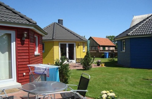 Boergerende-Rethwisch House | Yellow - Peter's Modern Retreat