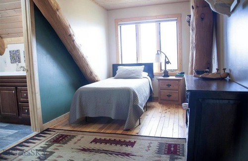 Dillon Cabin | Yellowstone Inspired Lodge - Two Fireplaces