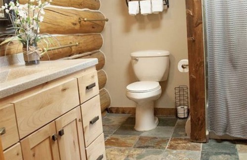 Dillon Cabin | Yellowstone Inspired Lodge - Two Fireplaces
