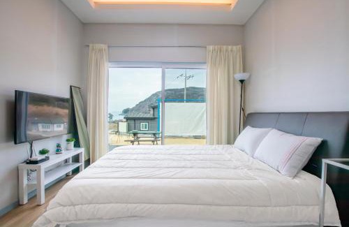 Yeosu House | Yeosu Geumodo Geumo Island Pension