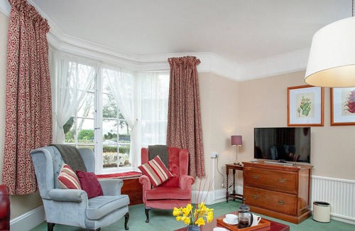 Lifton Cottage | Yew Apartment provides the ideal holiday location for exploring West Devon and North Cornwall.